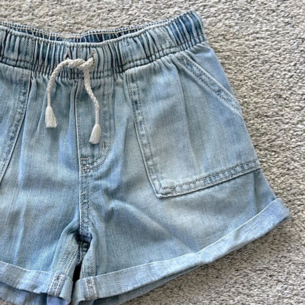 Girls Cat & Jack Light Blue Jean Shorts - Picture 2 of 5